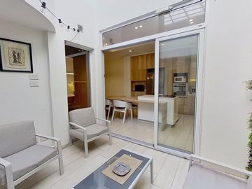VENTA CASA PARQUE CHACABUCO COCHERA QUINCHO 4 AMB