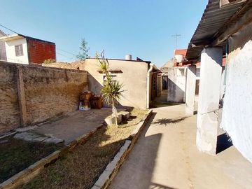 VENTA CASA 4 AMB c/LOCAL y GARAGE en LANUS