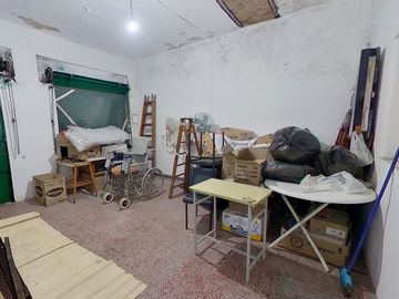 VENTA CASA 4 AMB c/LOCAL y GARAGE en LANUS