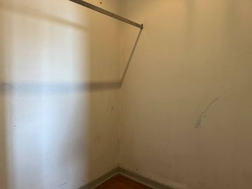 VENTA DEPTO 3 AMB CON ESCRITORIO COCHERA Y PATIO