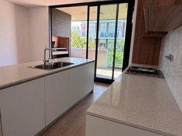 Venta 4 ambientes con balcón y cochera-Caballito