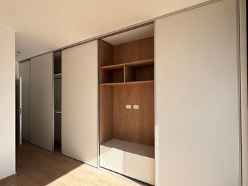 Venta 4 ambientes con balcón y cochera-Caballito