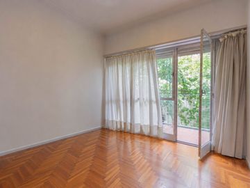 VENTA DEPARTAMENTO 4 AMBIENTES  CABALLITO COCHERA