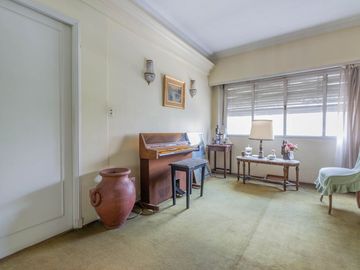 VENTA DEPARTAMENTO 4 AMBIENTES  CABALLITO COCHERA