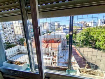DEPARTAMENTO 4 AMB EN VENTA CABALLITO SUR PERMUTA