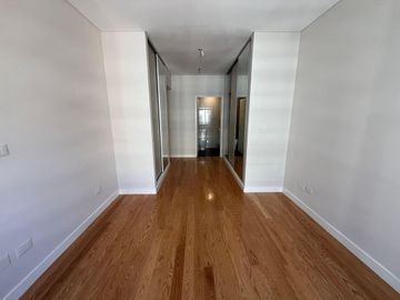 VENTA 4 AMBIENTES CON BALCON Y COCHERA CABALLITO