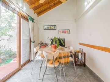 CASA TRIPLEX DE 4 AMBIENTES EN VENTA RAMOS MEJIA