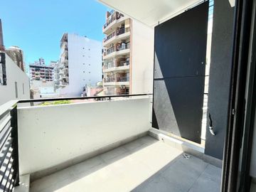 VENTA MONOAMBIENTE CON BALCON A ESTRENAR ALMAGRO