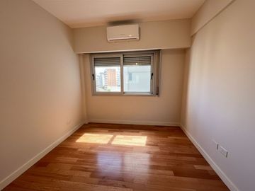 DEPTO 4 AMB CABALLITO A ESTRENAR BALCÓN Y COCHERA