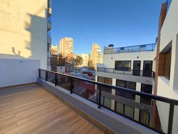 2 AMBIENTES DE 114M2 C/ TERRAZA Y PARRILLA PROPIA