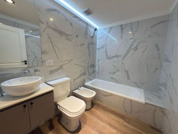 2 AMBIENTES DE 114M2 C/ TERRAZA Y PARRILLA PROPIA