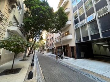 OFICINAS REFACCIONADAS En Sargento Cabral 800