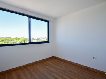 DEPTO A ESTRENAR,TRES DORMITORIOS,BALCON Y COCHERA