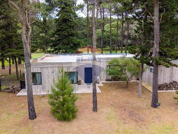 Venta casa Pinamar Isla de golf