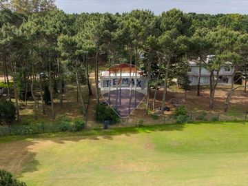 Venta casa Pinamar Isla de golf