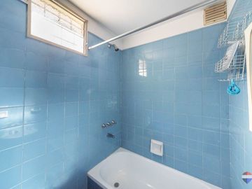 venta departamento 2 amb con patio y baulera