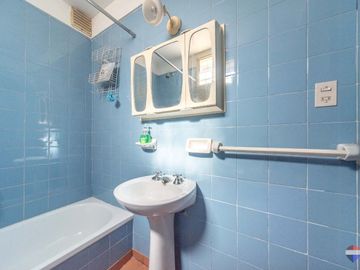 venta departamento 2 amb con patio y baulera