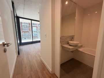 Venta 2 ambientes en Las Cañitas con Amenities