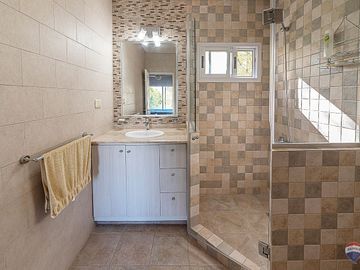 Venta Casa 4 amb. Club de Campo Los Puentes, Luján