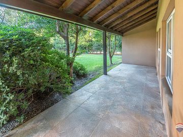 Venta Casa 4 amb. Club de Campo Los Puentes, Luján