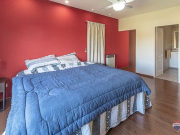 Venta Casa 4 amb. Club de Campo Los Puentes, Luján
