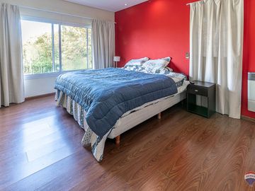 Venta Casa 4 amb. Club de Campo Los Puentes, Luján