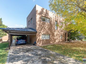Venta Casa 4 amb. Club de Campo Los Puentes, Luján