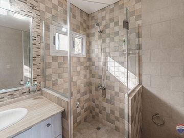 Venta Casa 4 amb. Club de Campo Los Puentes, Luján