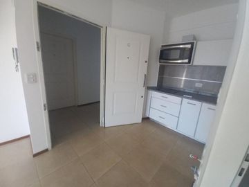 Monoambiente Balcon y Cochera- Venta-Villa Urquiza