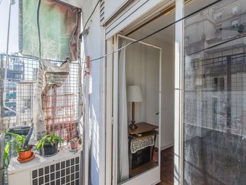 VENTA DEPARTAMENTO TRES AMBIENTES CON BALCON