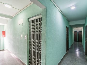 VENTA DEPARTAMENTO TRES AMBIENTES CON BALCON
