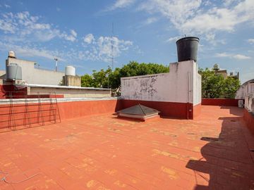 PH en VENTA, FLORES, cocheras y terraza S/expensas