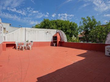 PH en VENTA, FLORES, cocheras y terraza S/expensas