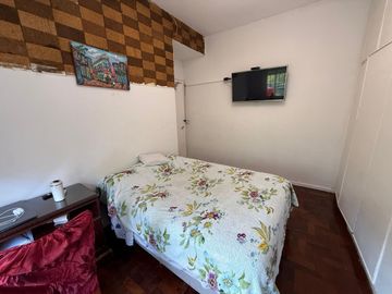 VENTA DEPARTAMENTO 4 AMB + DEPENDENCIA - BALVANERA