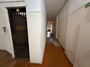 VENTA DEPARTAMENTO 4 AMB + DEPENDENCIA - BALVANERA