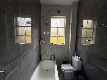 VENTA DEPARTAMENTO 4 AMB + DEPENDENCIA - BALVANERA