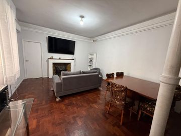 VENTA DEPARTAMENTO 4 AMB + DEPENDENCIA - BALVANERA