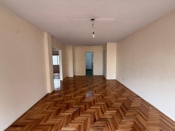 VENTA DPTO 3 AMBIENTES + DEPENDENCIA - BALVANERA
