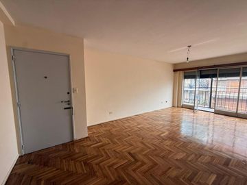 VENTA DPTO 3 AMBIENTES + DEPENDENCIA - BALVANERA