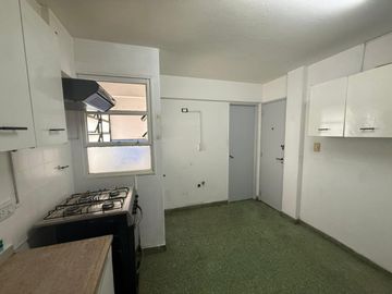 VENTA DPTO 3 AMBIENTES + DEPENDENCIA - BALVANERA
