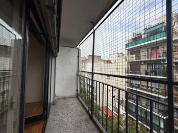VENTA DPTO 3 AMBIENTES + DEPENDENCIA - BALVANERA