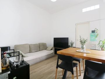 VENTA PH 3 AMB. CON PATIO EN PLANTA BAJA - FLORES