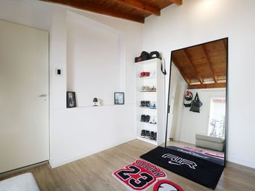 VENTA PH 3 AMB. CON PATIO EN PLANTA BAJA - FLORES