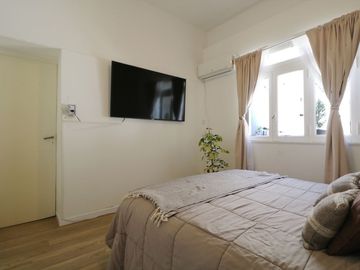 VENTA PH 3 AMB. CON PATIO EN PLANTA BAJA - FLORES