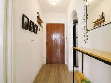 VENTA PH 3 AMB. CON PATIO EN PLANTA BAJA - FLORES