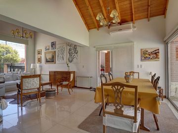 Venta de hermosa casa en Belen de Escobar