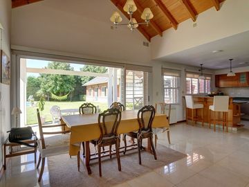 Venta de hermosa casa en Belen de Escobar