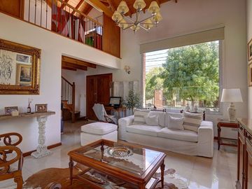 Venta de hermosa casa en Belen de Escobar