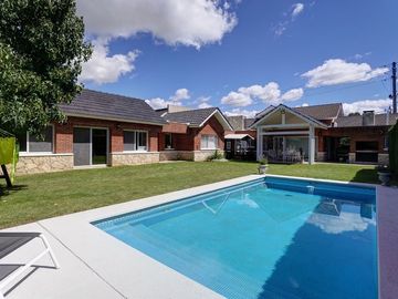 Venta de hermosa casa en Belen de Escobar