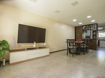 Casa de 5 ambientes ACEPTA PERMUTA